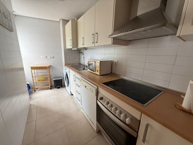 Apartamento de 2 habitaciones en La Torre Golf Resort, Torre-Pacheco en alquiler con piscina garaje - 750 € (Ref: 10009252)