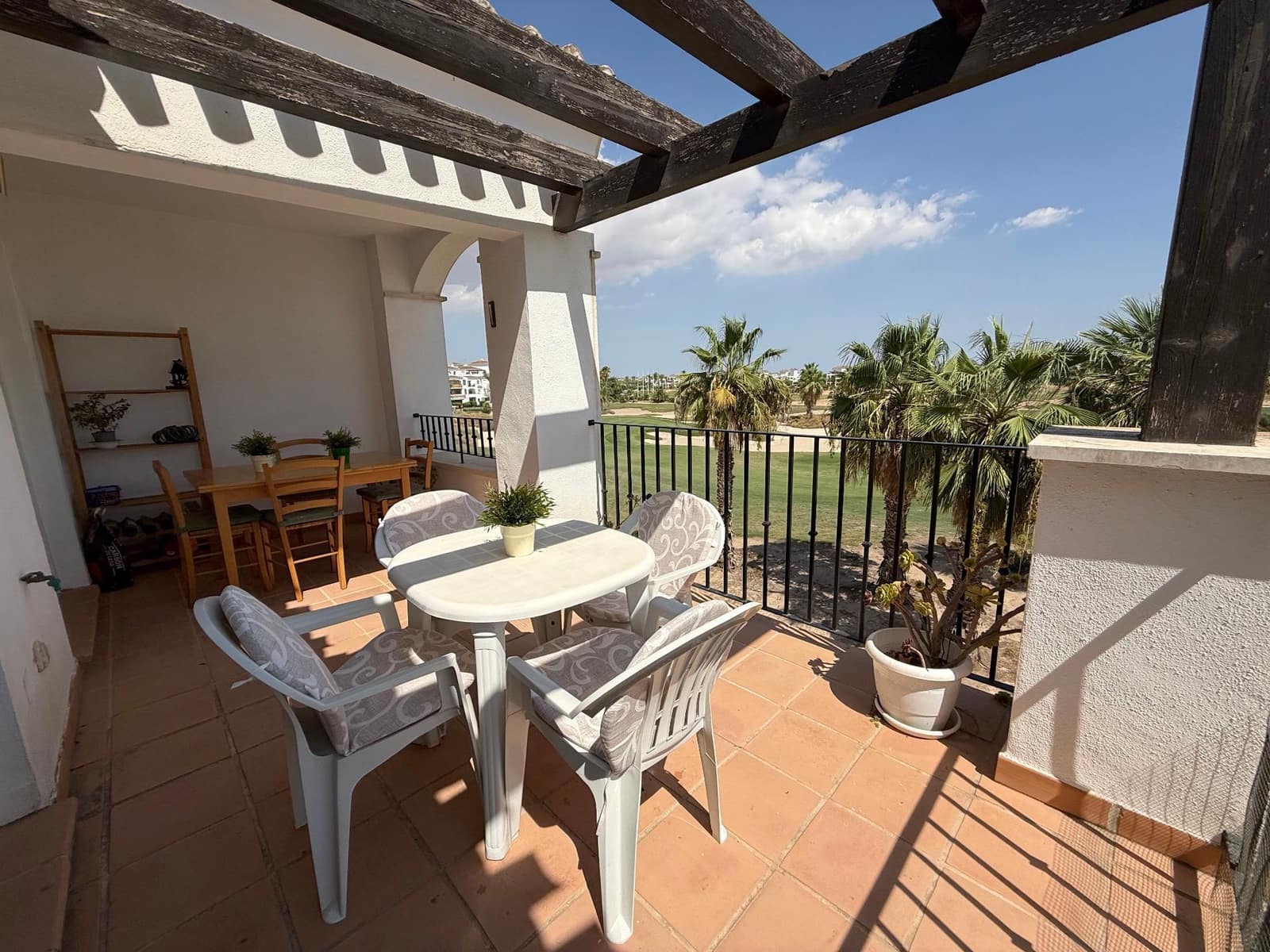 2 sovrum Lägenhet till salu i La Torre Golf Resort med pool - 159 000 € (Ref: 10030708)