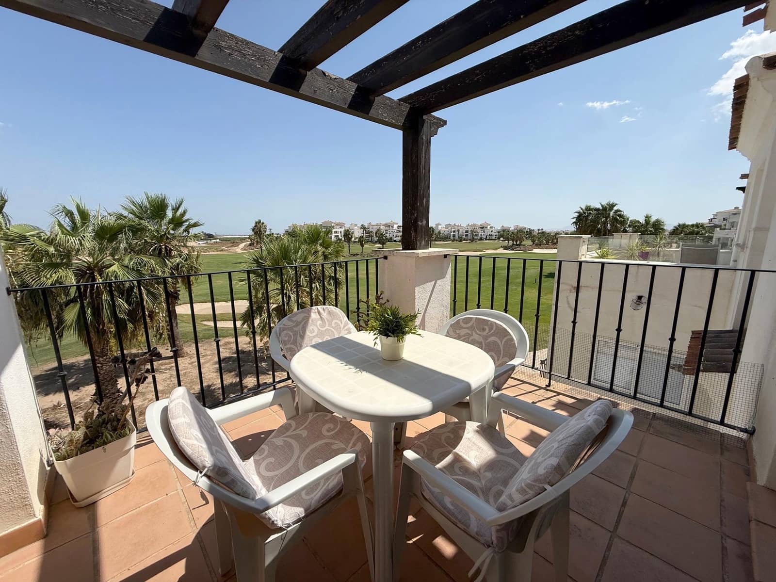 2 sovrum Lägenhet till salu i La Torre Golf Resort med pool - 159 000 € (Ref: 10030708)