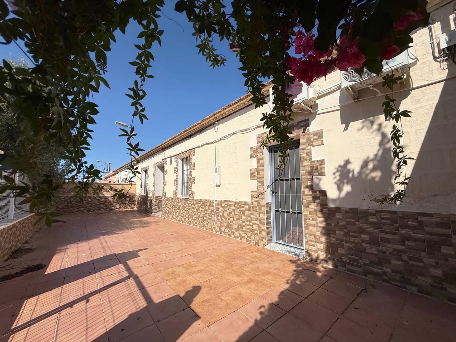 4 bedroom Finca/Country House for sale in Gea y Truyols with pool - € 235,000 (Ref: 10155443)