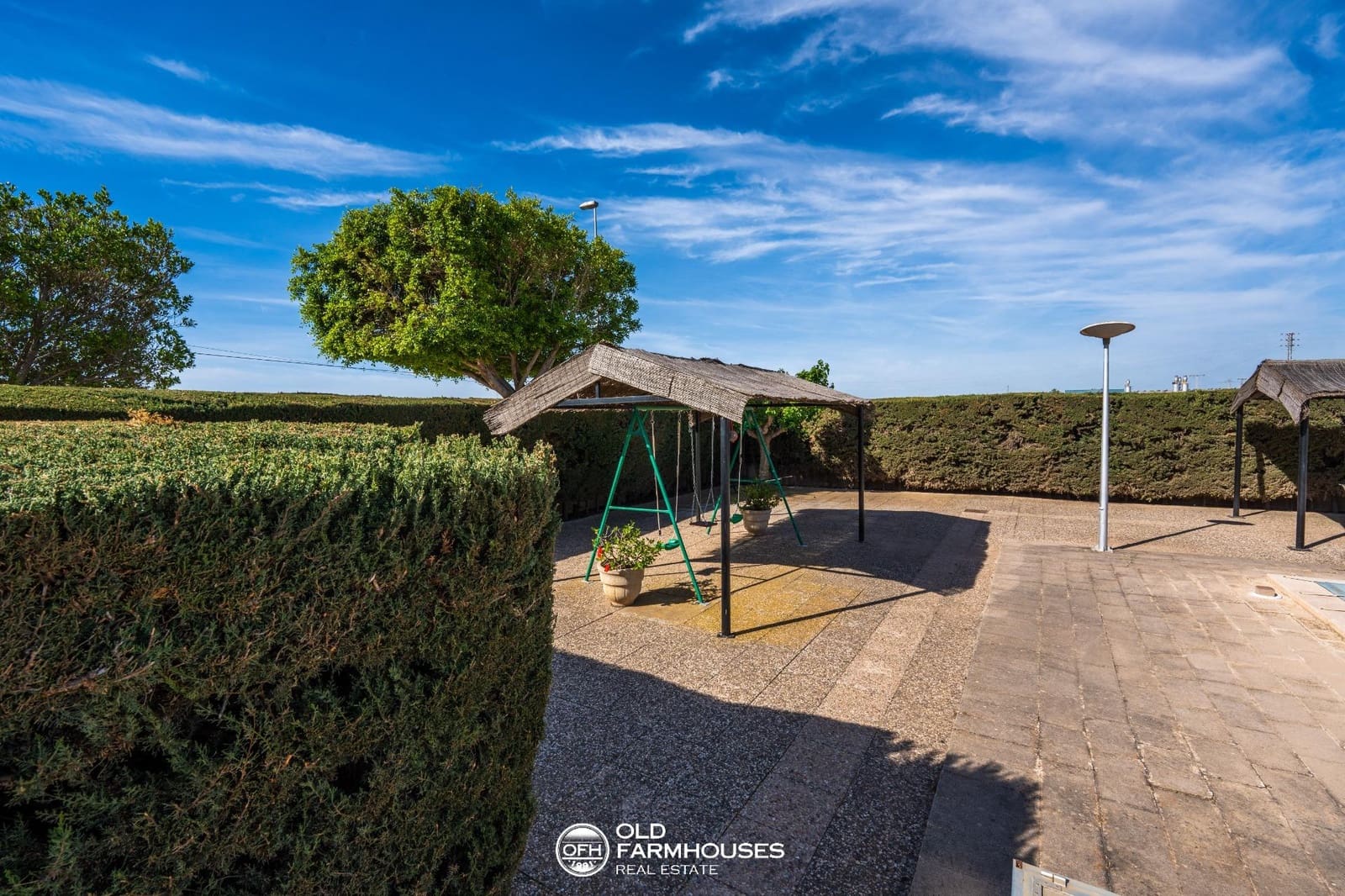 3 chambre Villa/Maison à vendre à Roldan avec piscine garage - 390 000 € (Ref: 7557437)
