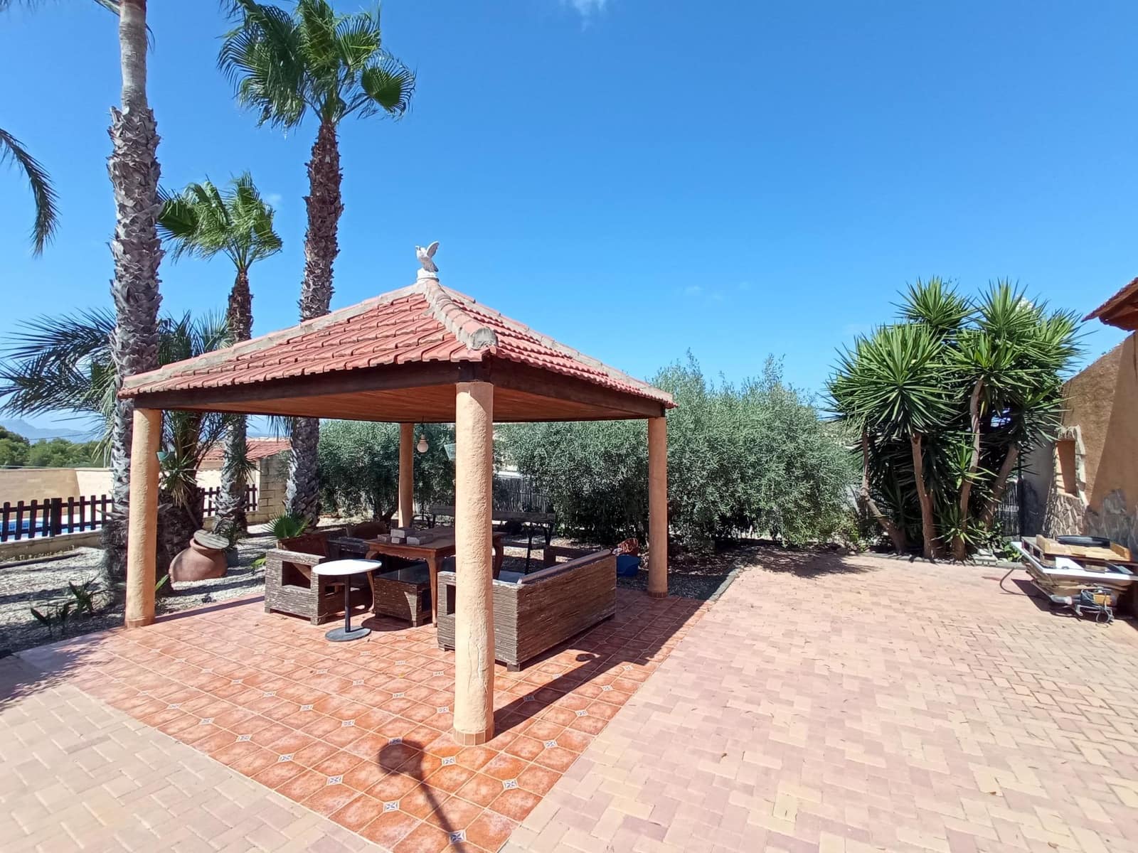 4 bedroom Finca/Country House for sale in Canada de San Pedro with pool - € 255,000 (Ref: 7717646)