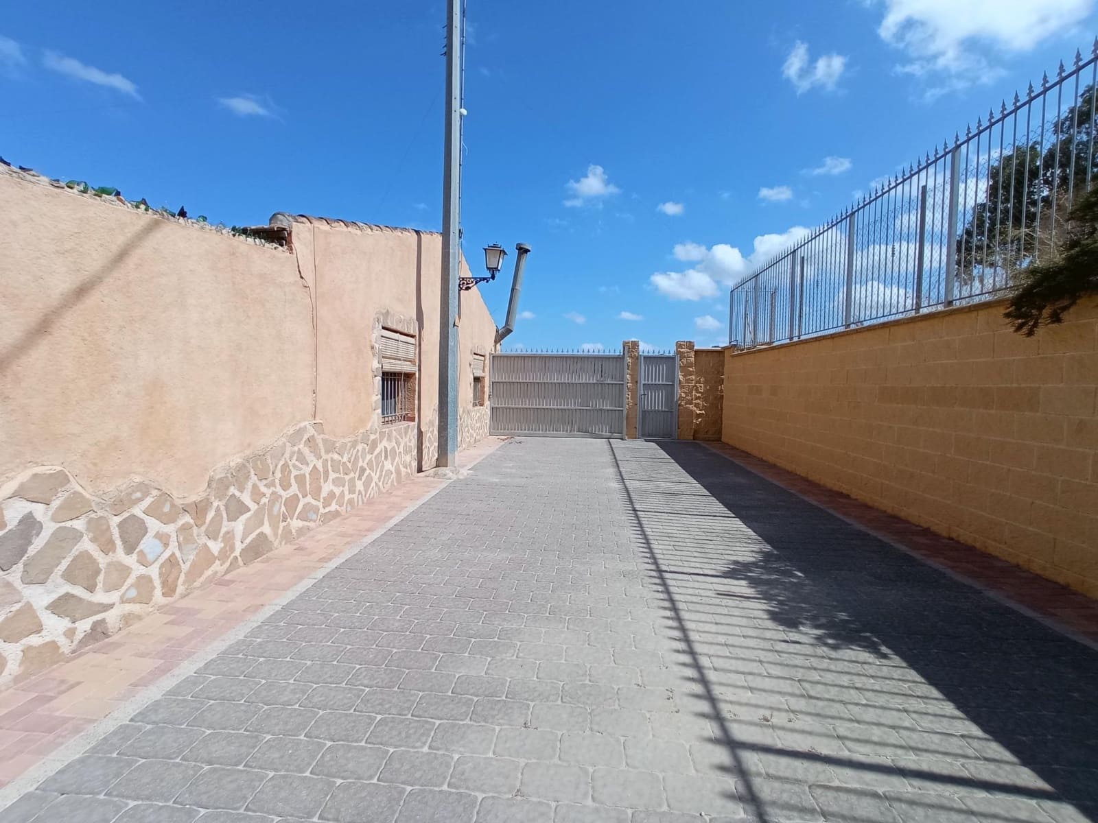 4 bedroom Finca/Country House for sale in Canada de San Pedro with pool - € 255,000 (Ref: 7717646)