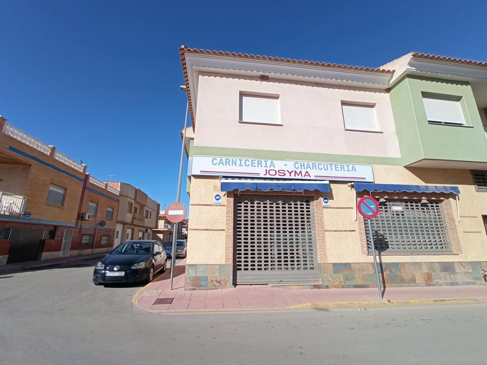 3 bedroom Commercial for rent in Roldan - € 950 (Ref: 8676464)