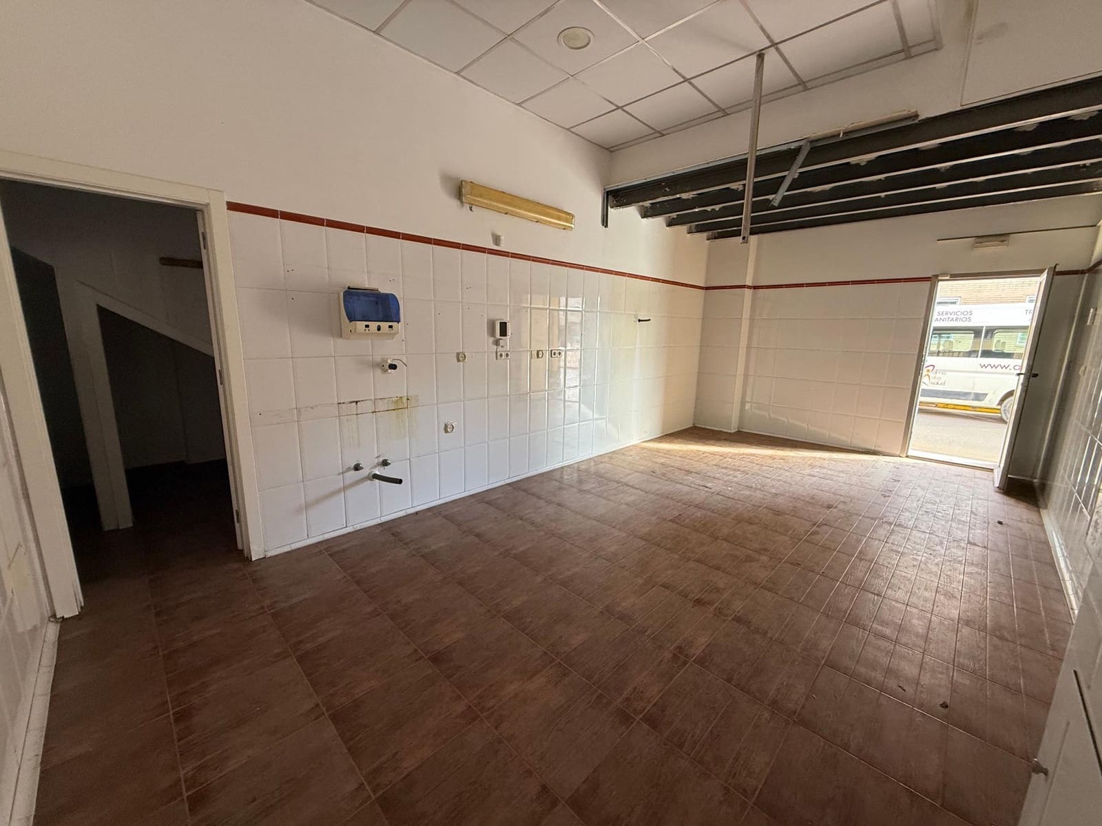 3 bedroom Commercial for rent in Roldan - € 950 (Ref: 8676464)