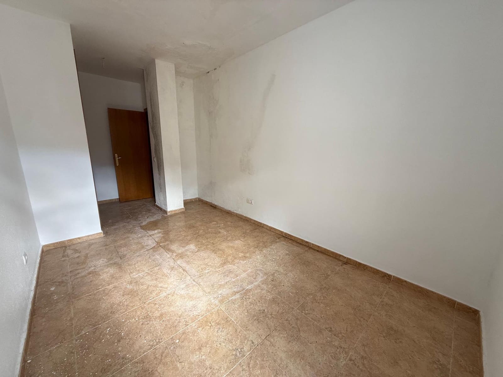 2 bedroom Flat for sale in Moratalla with garage - € 78,000 (Ref: 8676471)