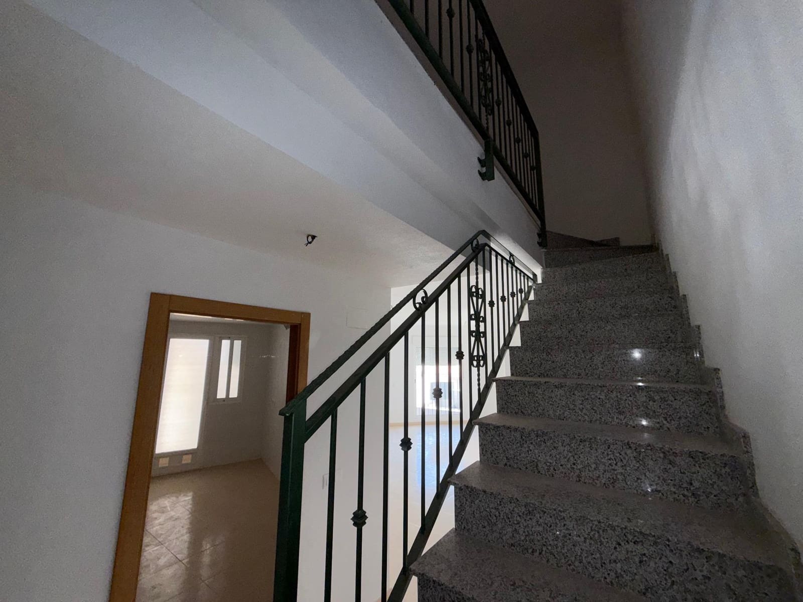 2 bedroom Flat for sale in Moratalla with garage - € 79,000 (Ref: 8676478)