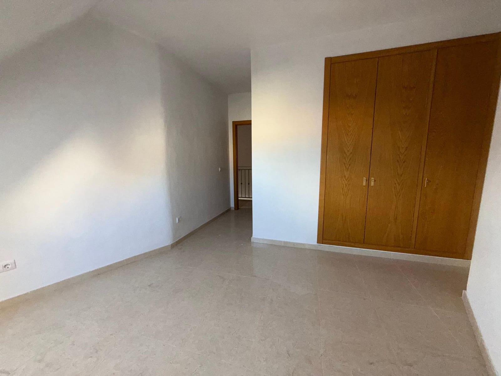 2 bedroom Flat for sale in Moratalla with garage - € 79,000 (Ref: 8676478)