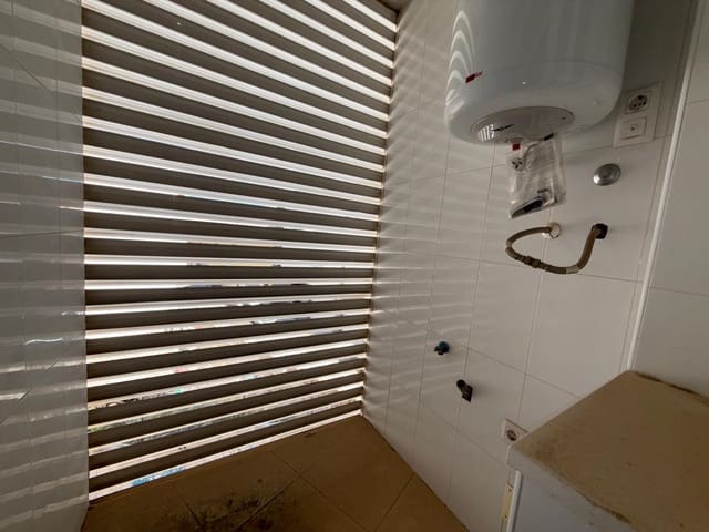 2 makuuhuone Asunto myytävänä paikassa Moratalla mukana 
autotalli - 79 000 € (Ref: 8676478)