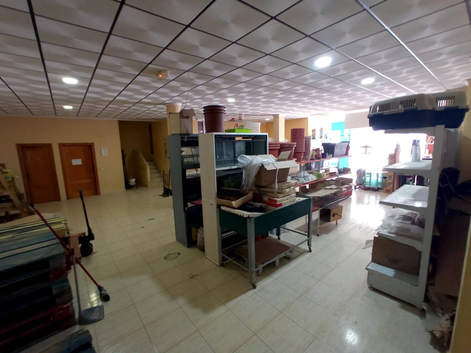 Commercial for rent in Roldan - € 600 (Ref: 8676481)