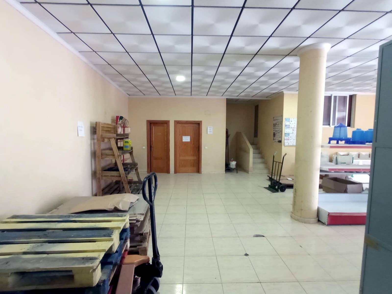 Commercial for rent in Roldan - € 600 (Ref: 8676481)