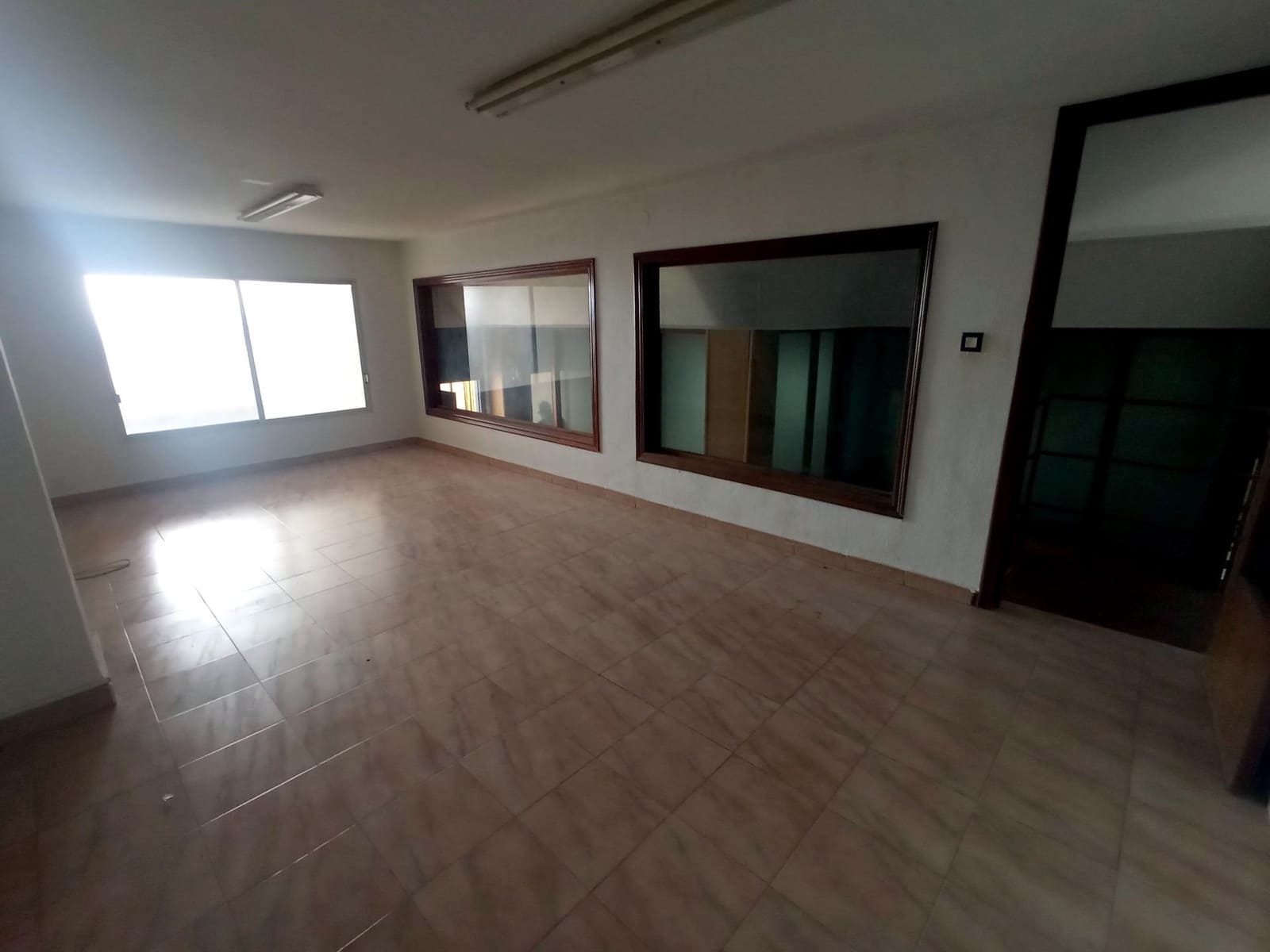 Kommersiell till salu i Roldan - 110 000 € (Ref: 8676490)