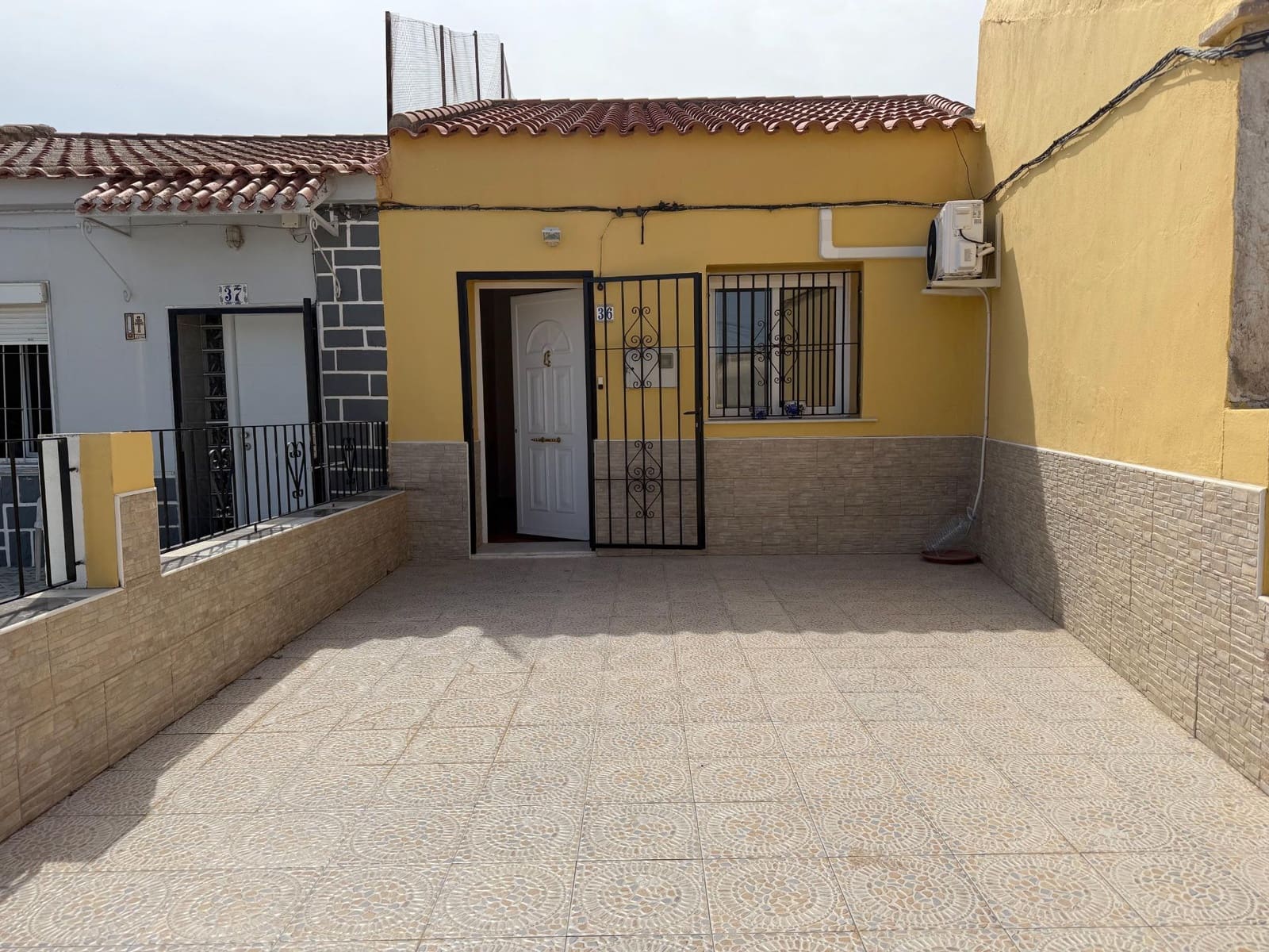 3 soverom Villa til salgs i Las Palas med svømmebasseng garasje - € 149 000 (Ref: 9073562)