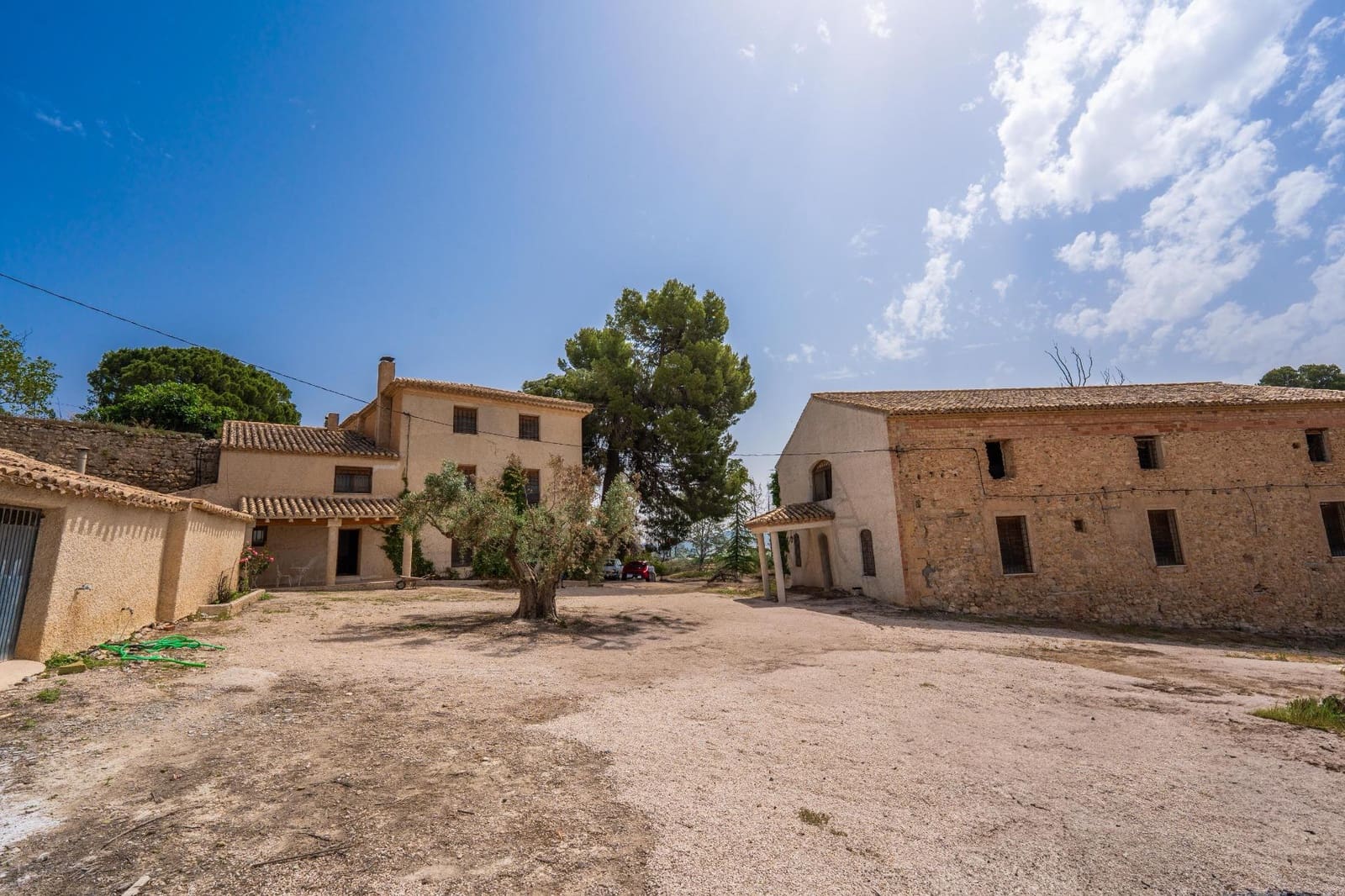 10 soveværelse Finca/Landehus til salg i Caravaca de la Cruz med swimmingpool garage - € 900.000 (Ref: 9073563)