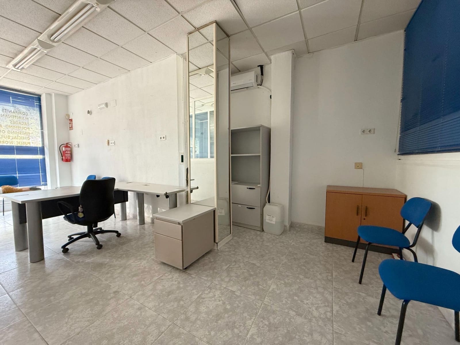 6 slaapkamer Commercieel te koop in Los Alcazares - € 170.000 (Ref: 9075265)