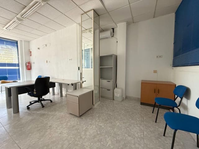 6 soverom Kommersiell til salgs i Los Alcázares - € 170 000 (Ref: 9075265)