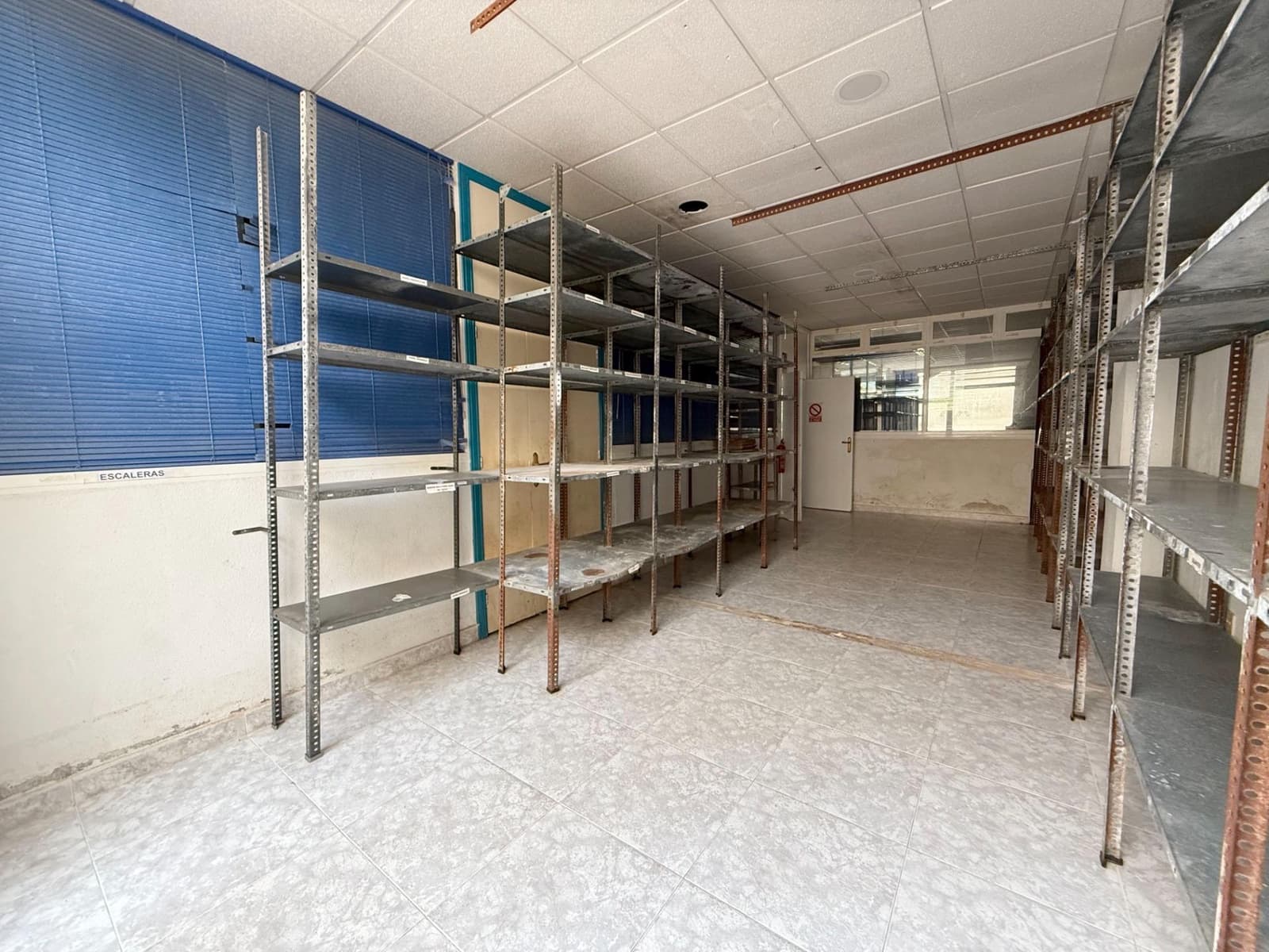 6 slaapkamer Commercieel te koop in Los Alcazares - € 170.000 (Ref: 9075265)