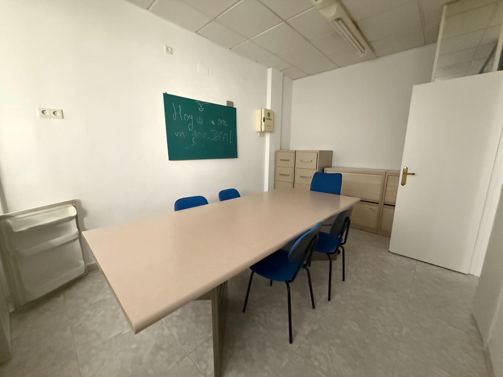 6 slaapkamer Commercieel te koop in Los Alcazares - € 170.000 (Ref: 9075265)