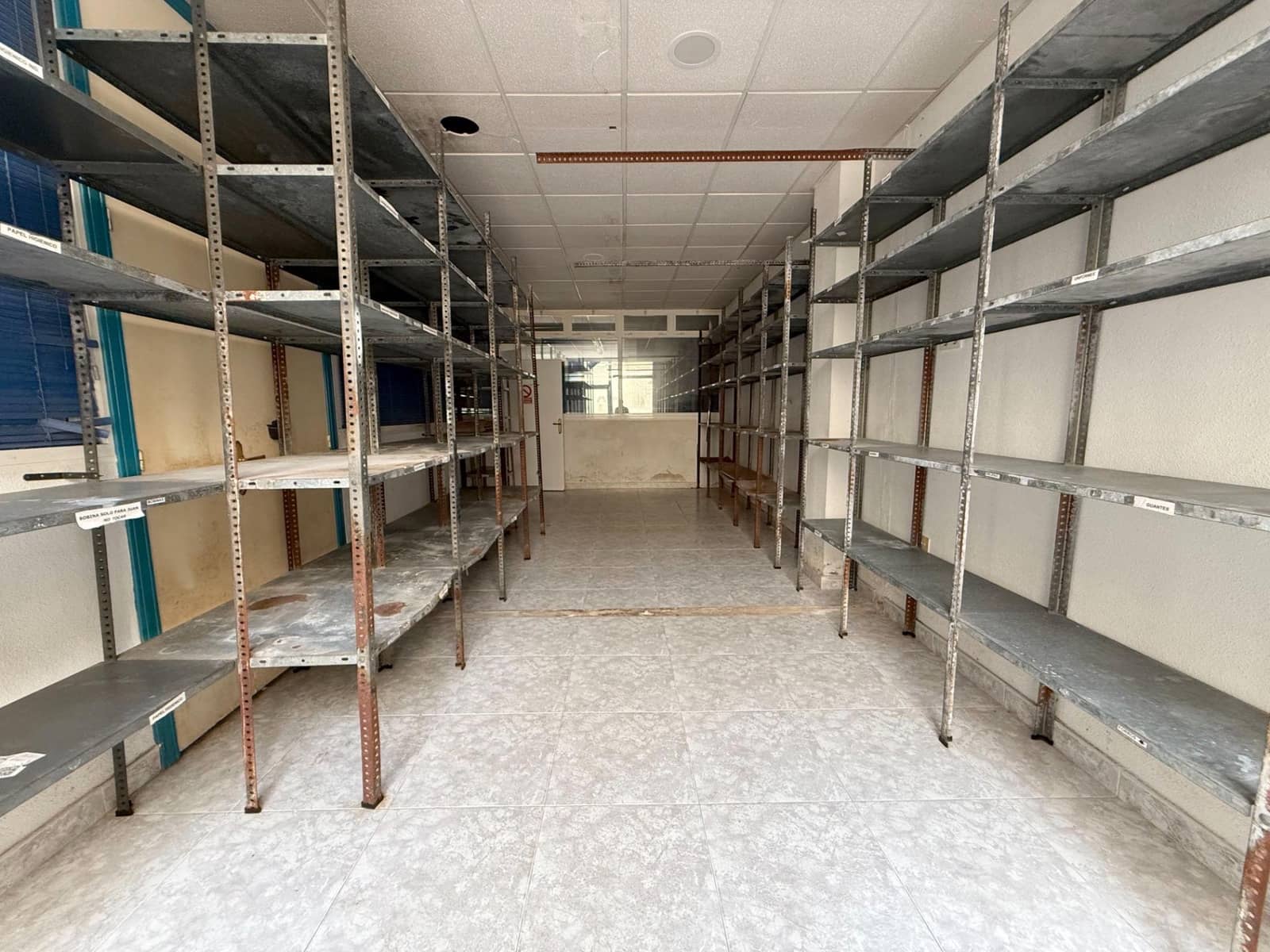 6 slaapkamer Commercieel te koop in Los Alcazares - € 170.000 (Ref: 9075265)