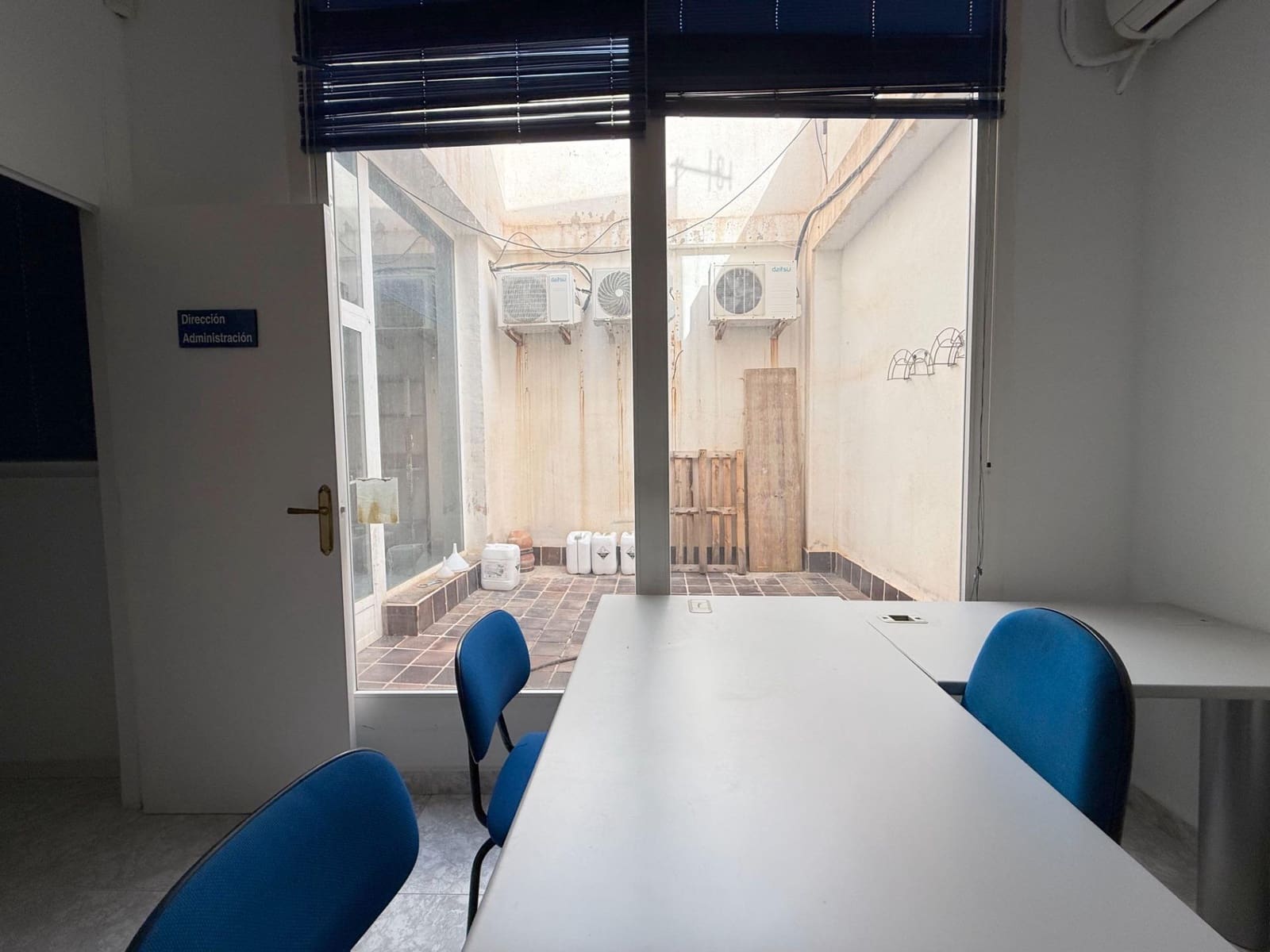 6 slaapkamer Commercieel te koop in Los Alcazares - € 170.000 (Ref: 9075265)