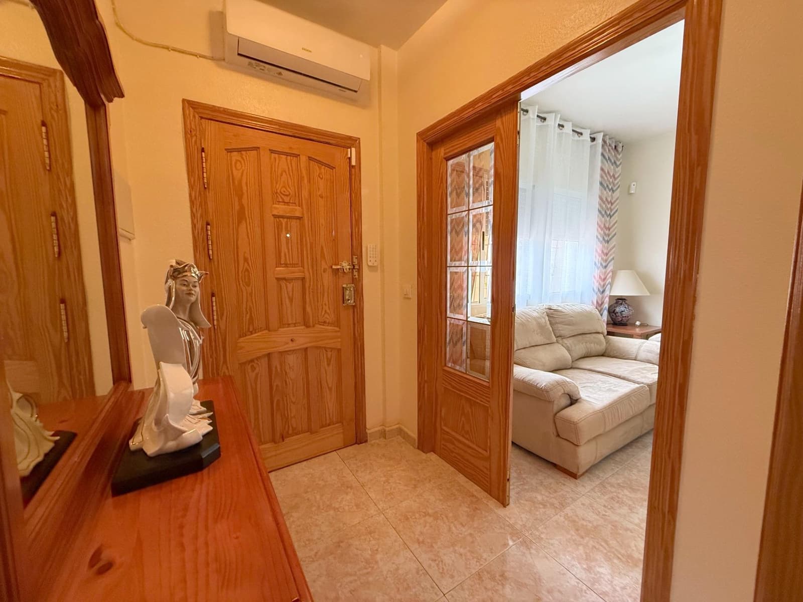 4 soveværelse Rækkehus til salg i Roldan med garage - € 165.000 (Ref: 9145708)