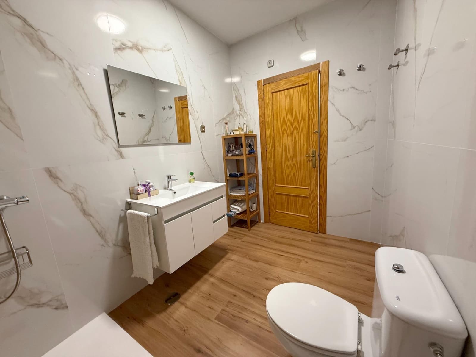 4 soveværelse Rækkehus til salg i Roldan med garage - € 165.000 (Ref: 9145708)