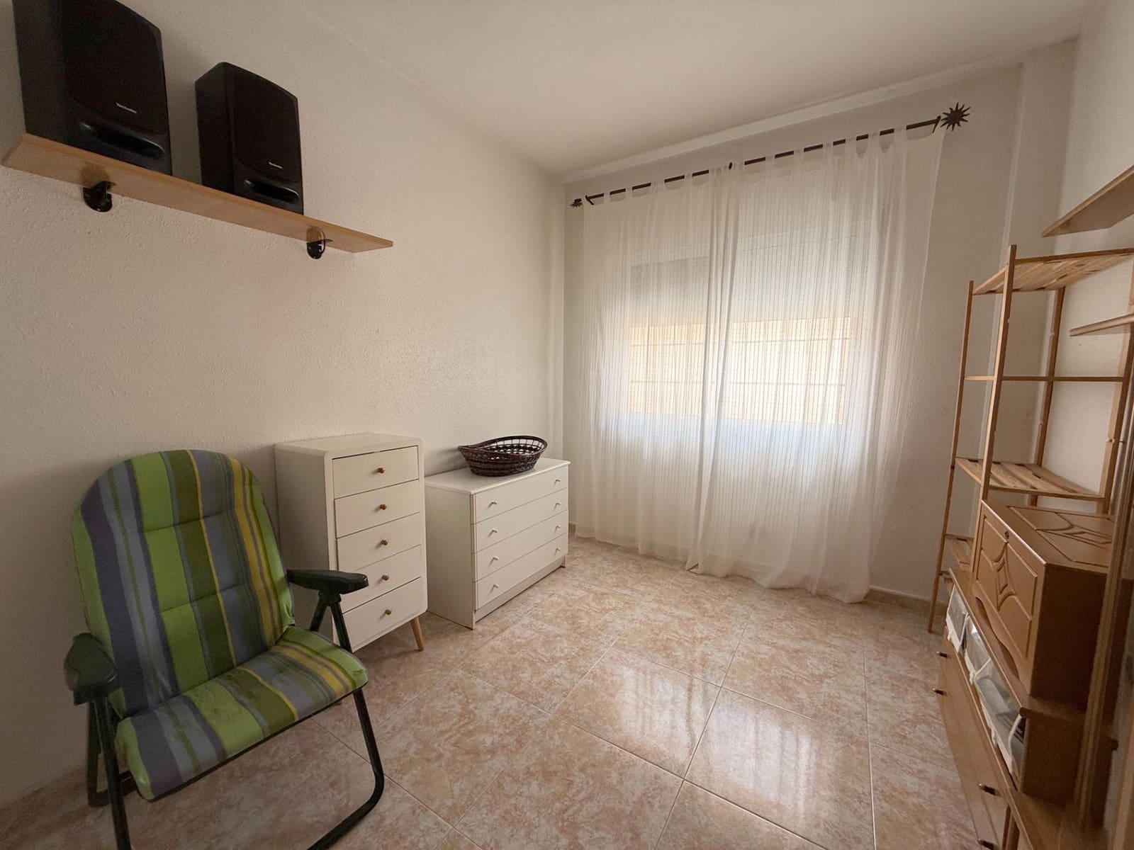 4 soveværelse Rækkehus til salg i Roldan med garage - € 165.000 (Ref: 9145708)