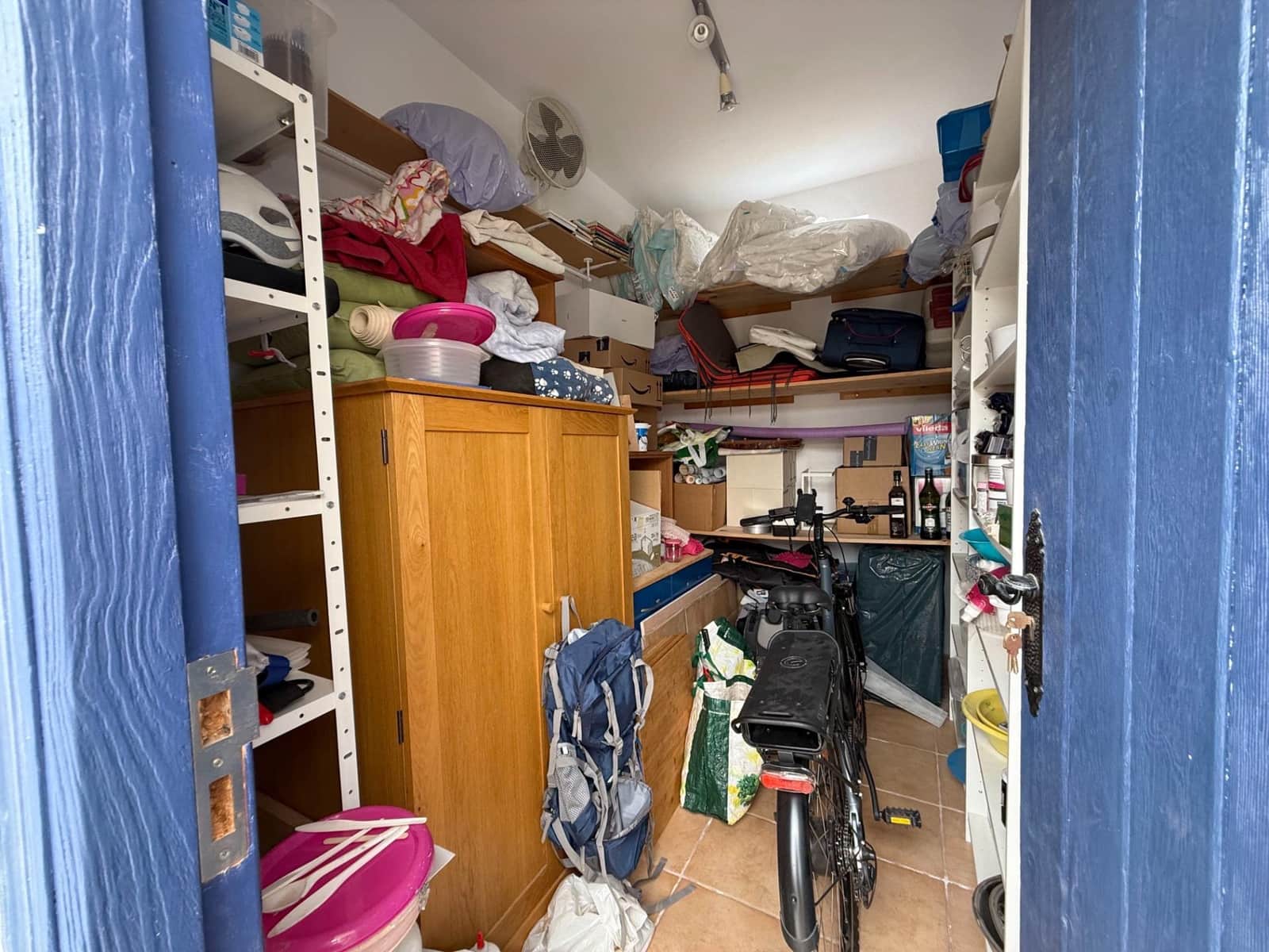 6 soveværelse Finca/Landehus til salg i Roldan med swimmingpool garage - € 600.000 (Ref: 9152385)