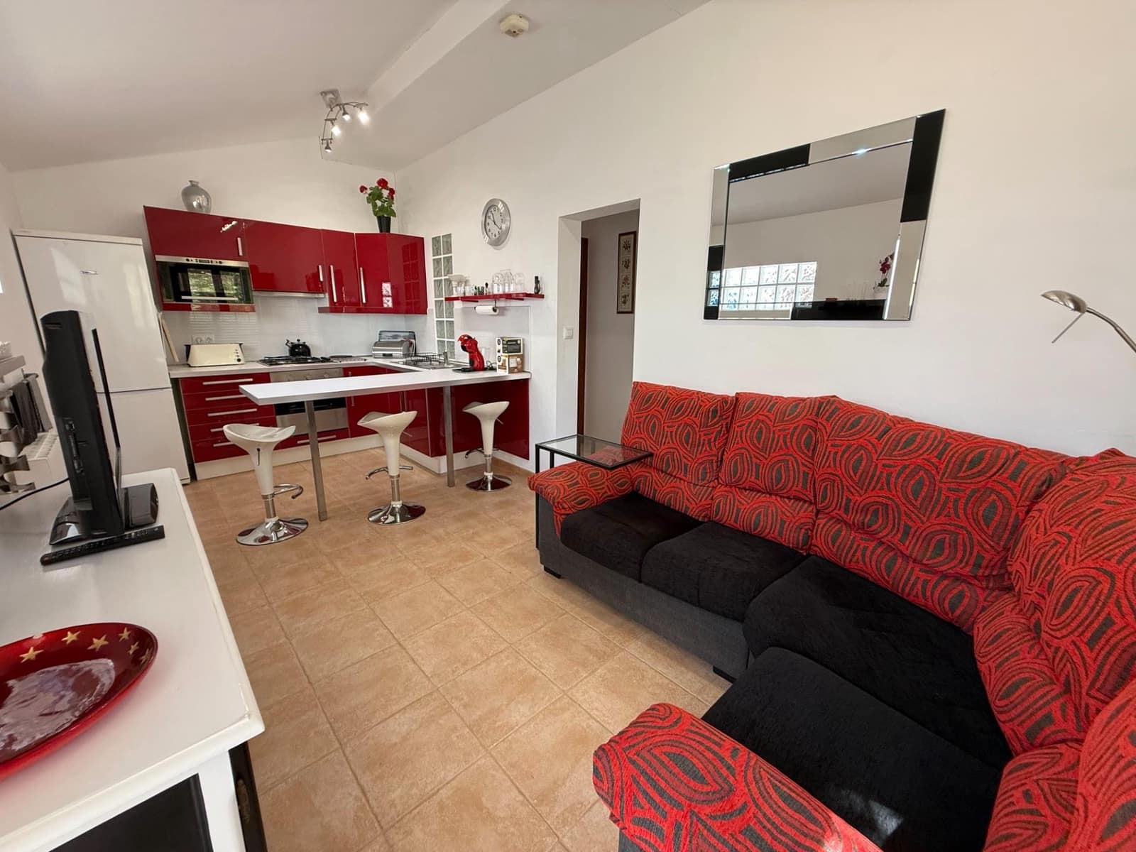 6 soveværelse Finca/Landehus til salg i Roldan med swimmingpool garage - € 600.000 (Ref: 9152385)