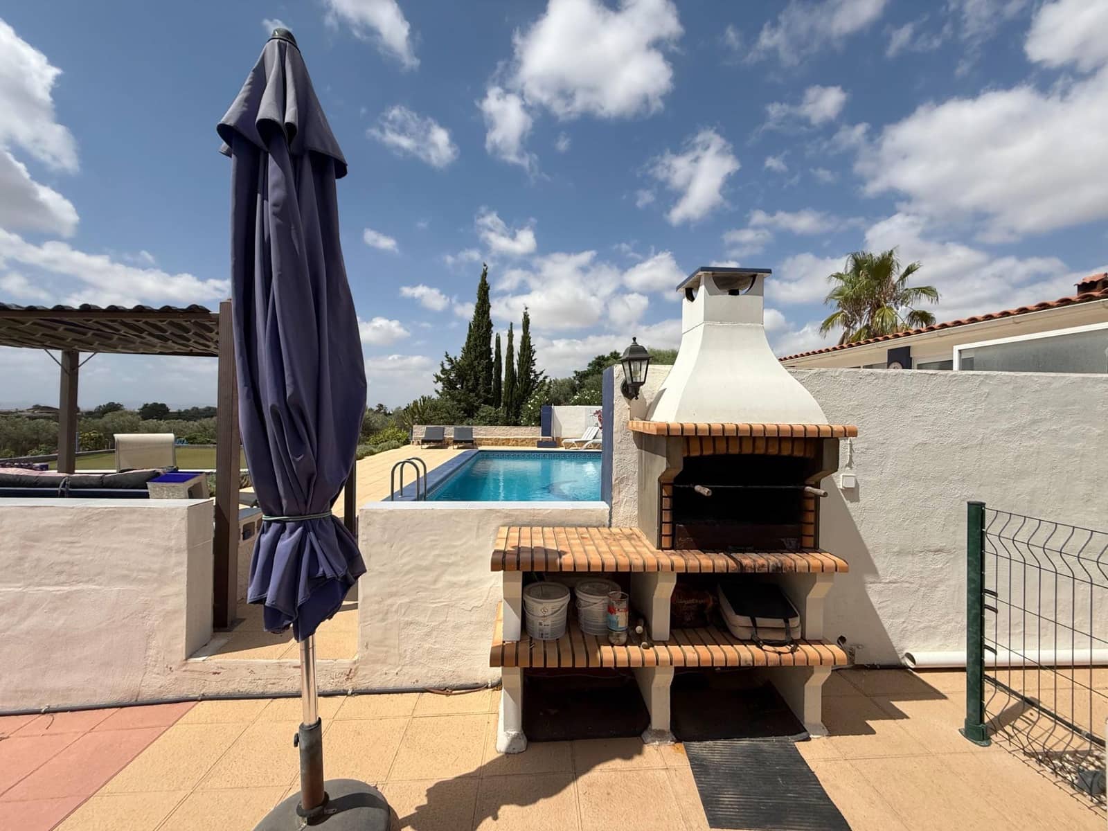 6 soveværelse Finca/Landehus til salg i Roldan med swimmingpool garage - € 600.000 (Ref: 9152385)