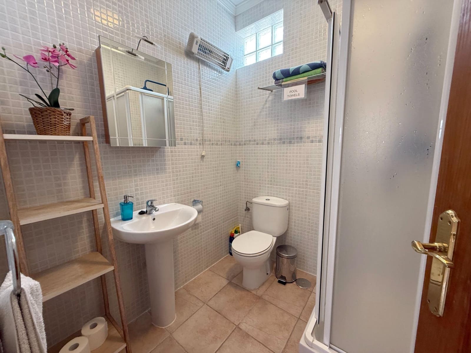 6 soveværelse Finca/Landehus til salg i Roldan med swimmingpool garage - € 600.000 (Ref: 9152385)