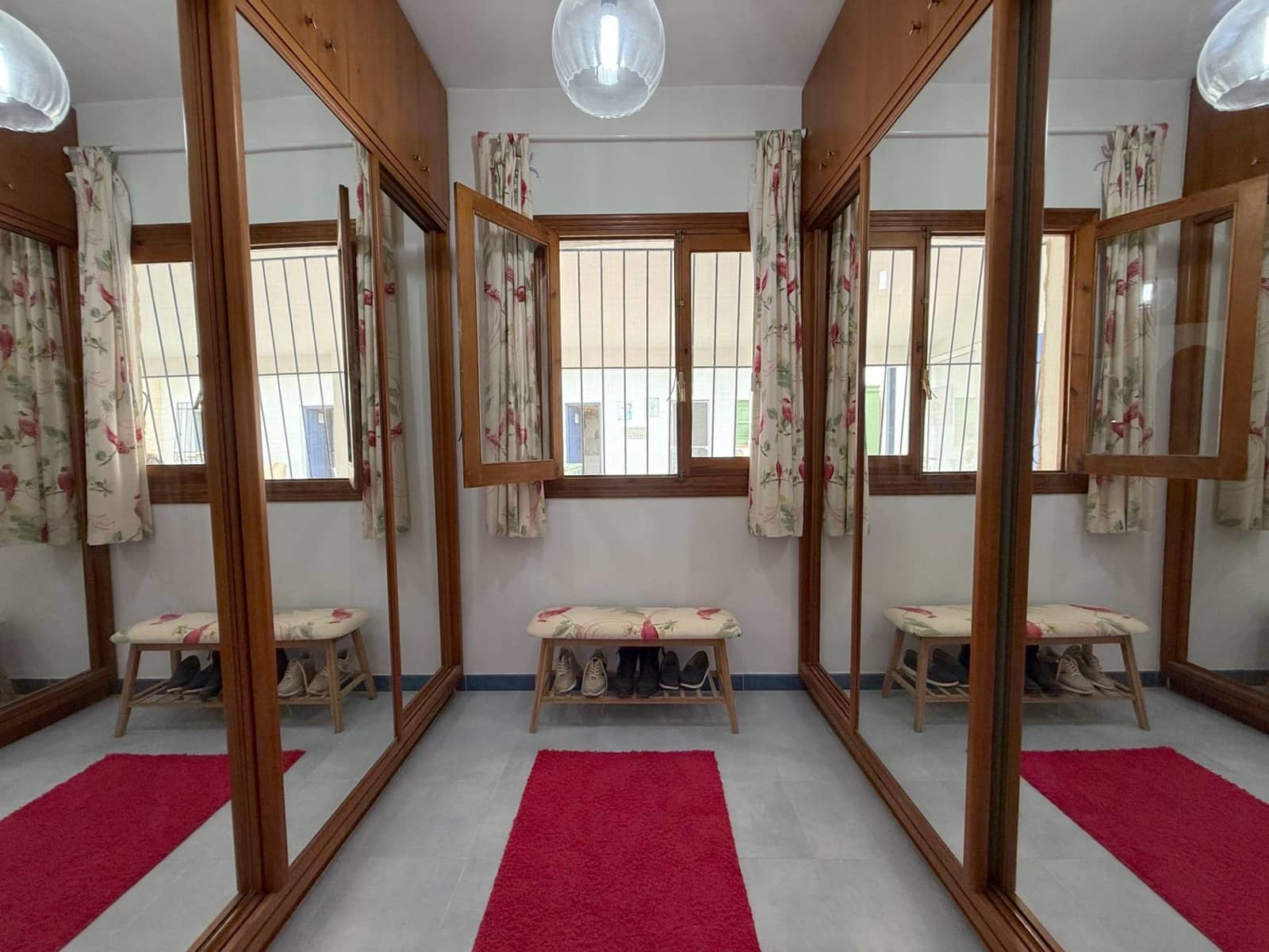 6 soveværelse Finca/Landehus til salg i Roldan med swimmingpool garage - € 600.000 (Ref: 9152385)