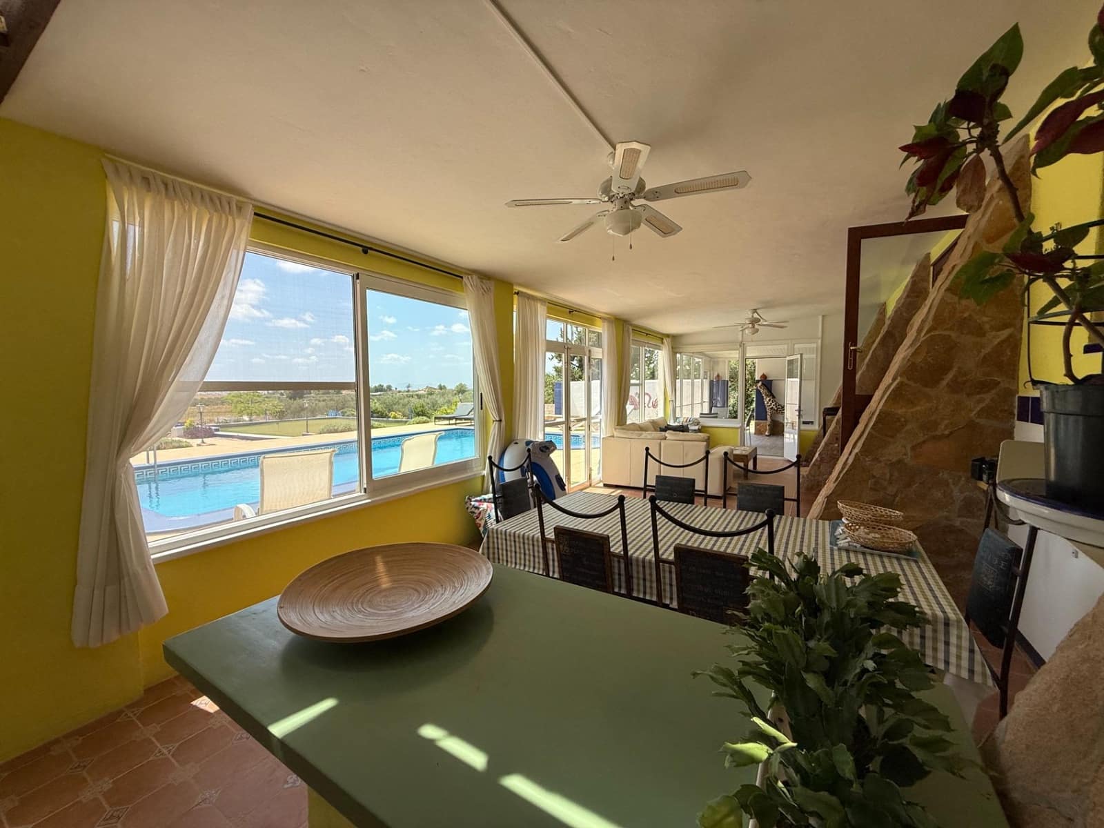 6 soveværelse Finca/Landehus til salg i Roldan med swimmingpool garage - € 600.000 (Ref: 9152385)