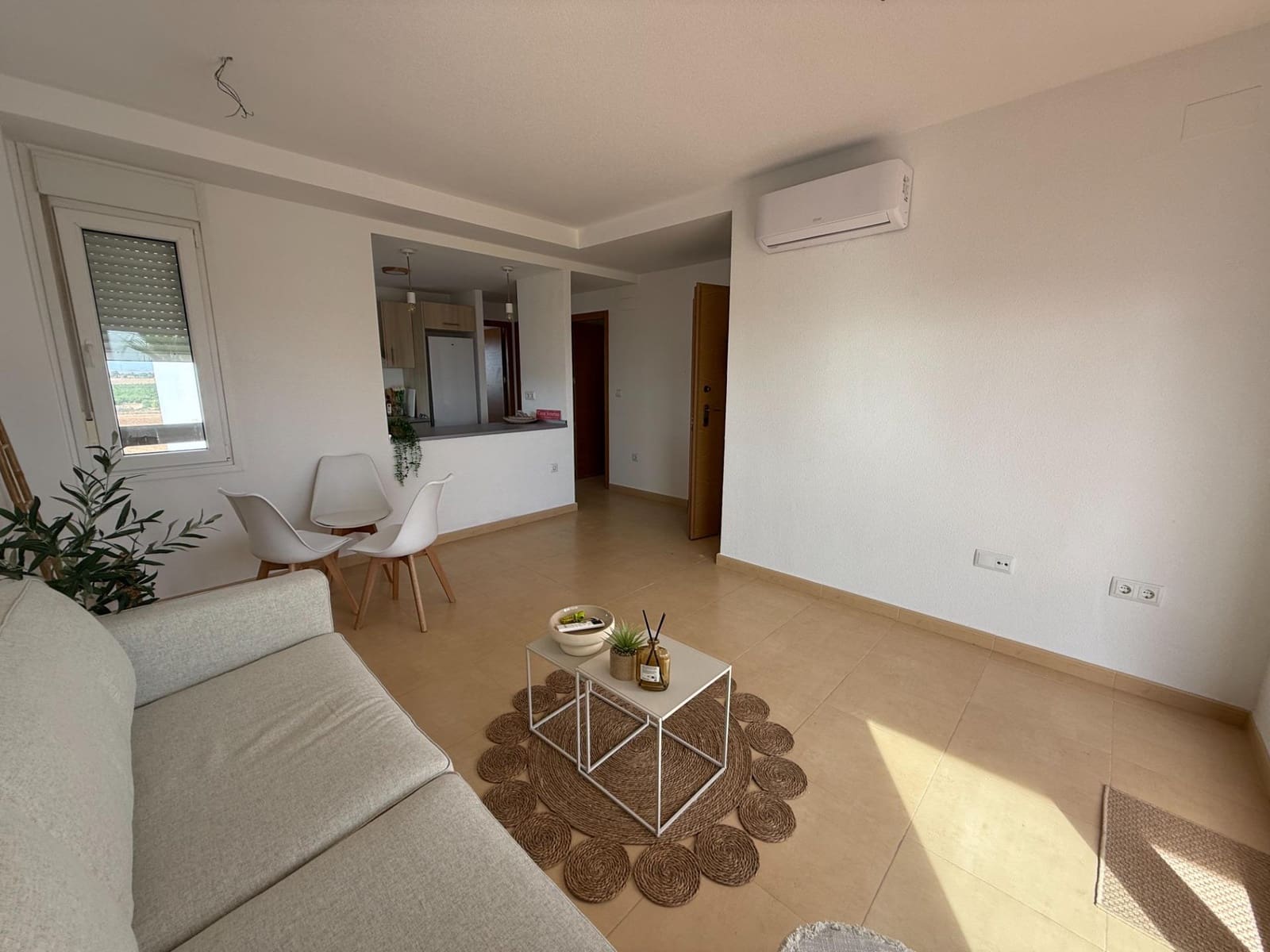 2 soverom Leilighet til leie i Terrazas de la Torre med svømmebasseng - € 650 (Ref: 9202589)