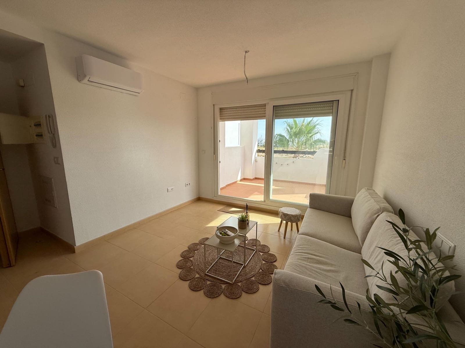 2 soverom Leilighet til leie i Terrazas de la Torre med svømmebasseng - € 650 (Ref: 9202589)