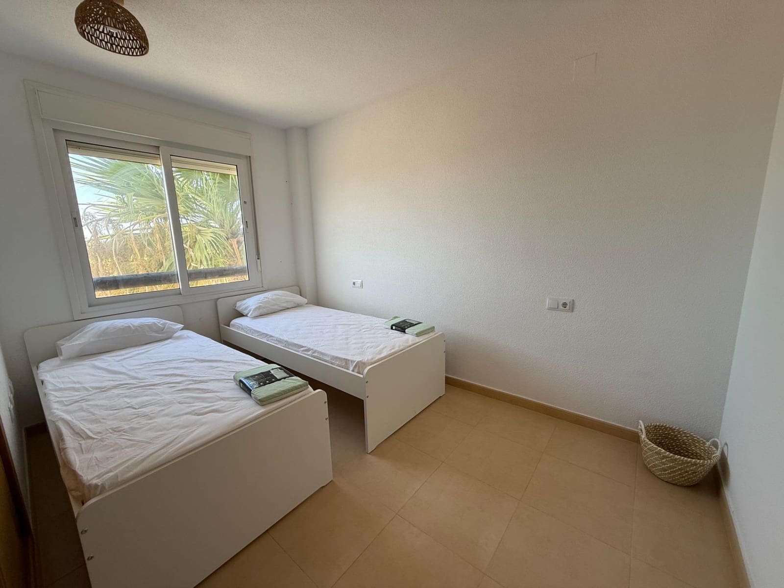 2 soverom Leilighet til leie i Terrazas de la Torre med svømmebasseng - € 650 (Ref: 9202589)