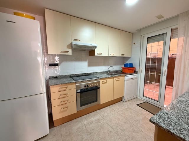 2 sovrum Lägenhet att hyra i La Manga del Mar Menor med pool - 750 € (Ref: 9215255)