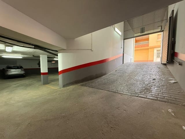 Autotalli myytävänä paikassa San Pedro del Pinatar - 5 000 € (Ref: 9264348)