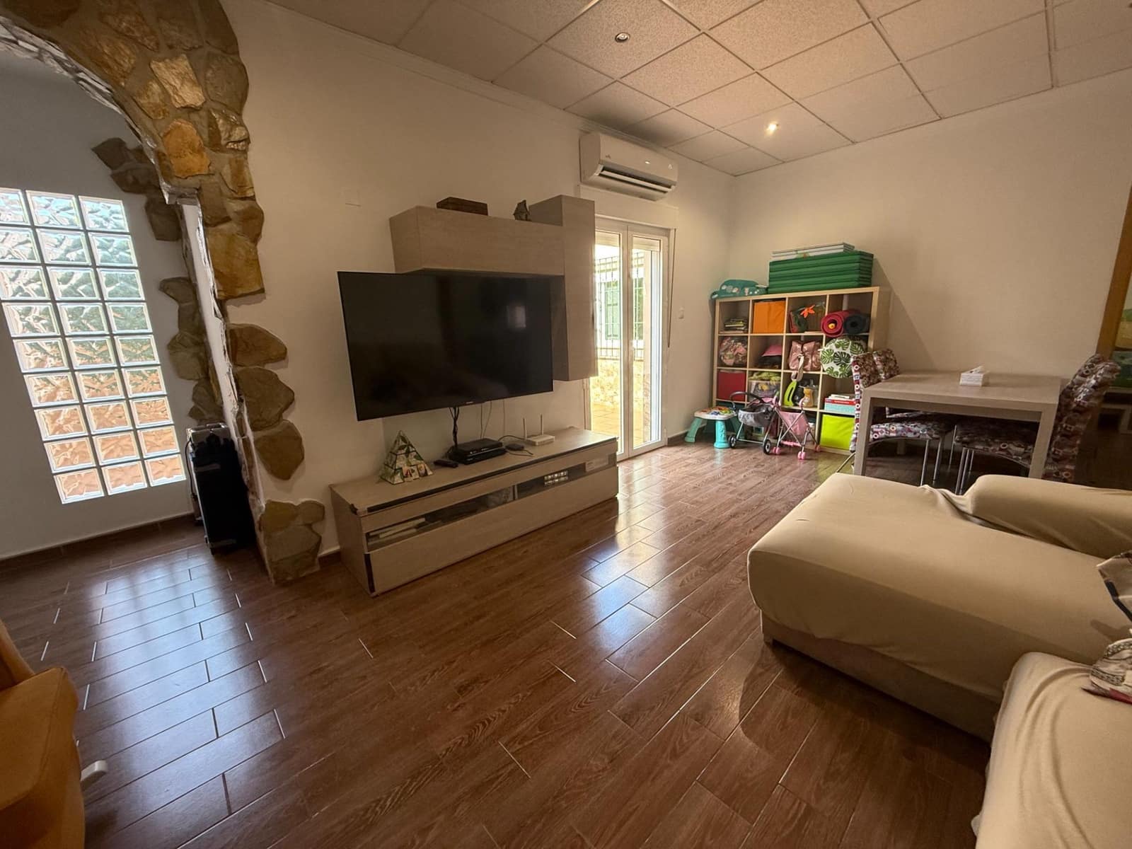 3 sypialnia Dom na sprzedaż w Roldan z garażem - 149 000 € (Ref: 9276511)