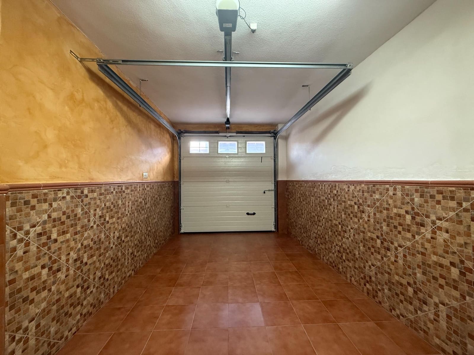 3 sypialnia Dom na sprzedaż w Roldan z garażem - 149 000 € (Ref: 9276511)