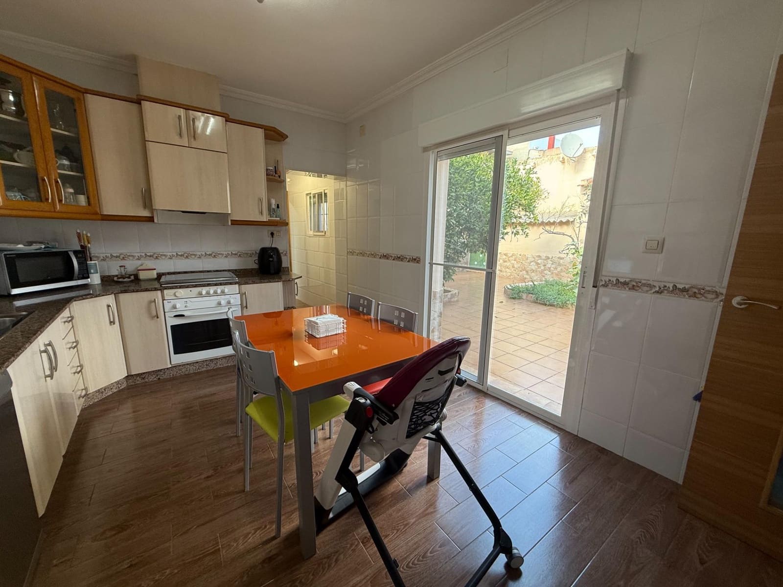 3 sypialnia Dom na sprzedaż w Roldan z garażem - 149 000 € (Ref: 9276511)