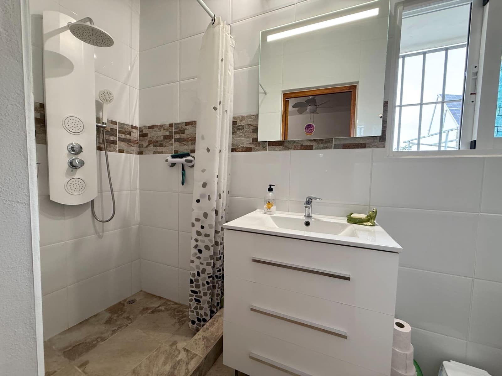 5 soveværelse Finca/Landehus til salg i Murcia by med swimmingpool - € 245.000 (Ref: 9308695)