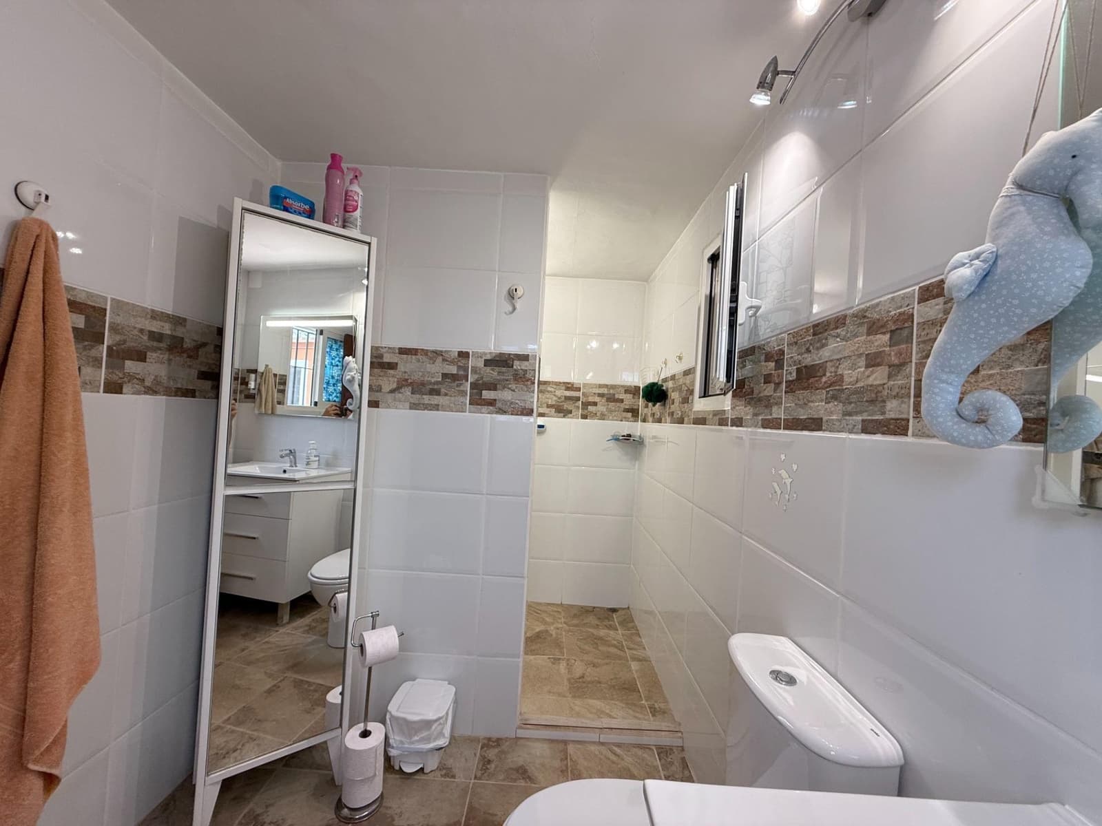 5 soveværelse Finca/Landehus til salg i Murcia by med swimmingpool - € 245.000 (Ref: 9308695)