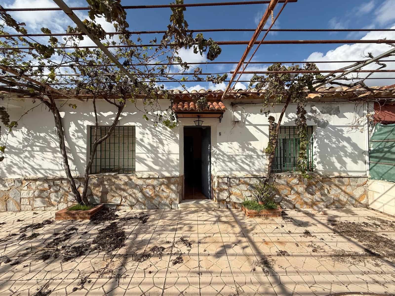 4 soverom Finca/Herregård til salgs i Gea y Truyols med svømmebasseng garasje - € 195 000 (Ref: 9326650)