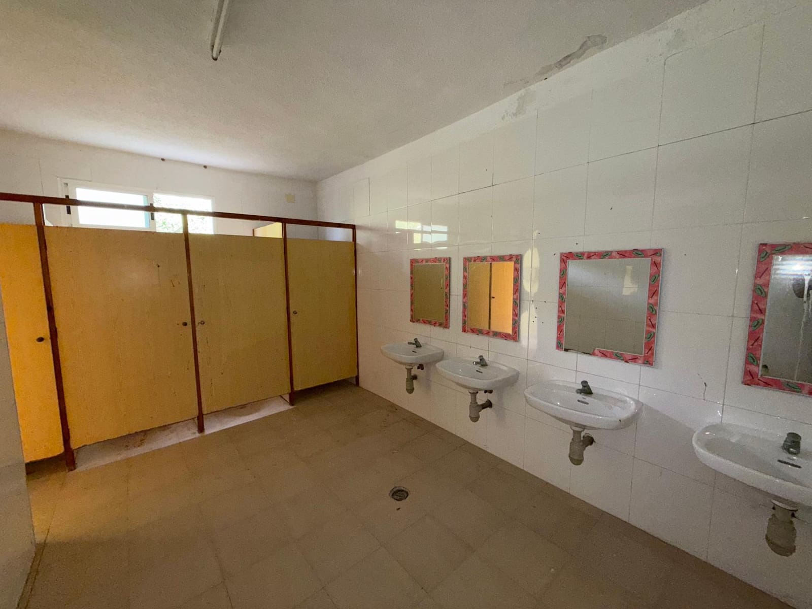 6 soverom Finca/Herregård til salgs i Murcia by med svømmebasseng - € 340 000 (Ref: 9359450)