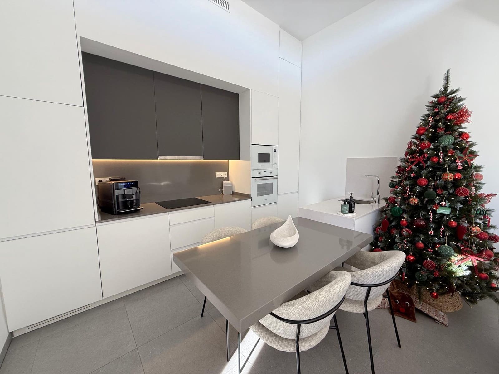 3 soverom Villa til salgs i Roldan med svømmebasseng - € 320 000 (Ref: 9419606)