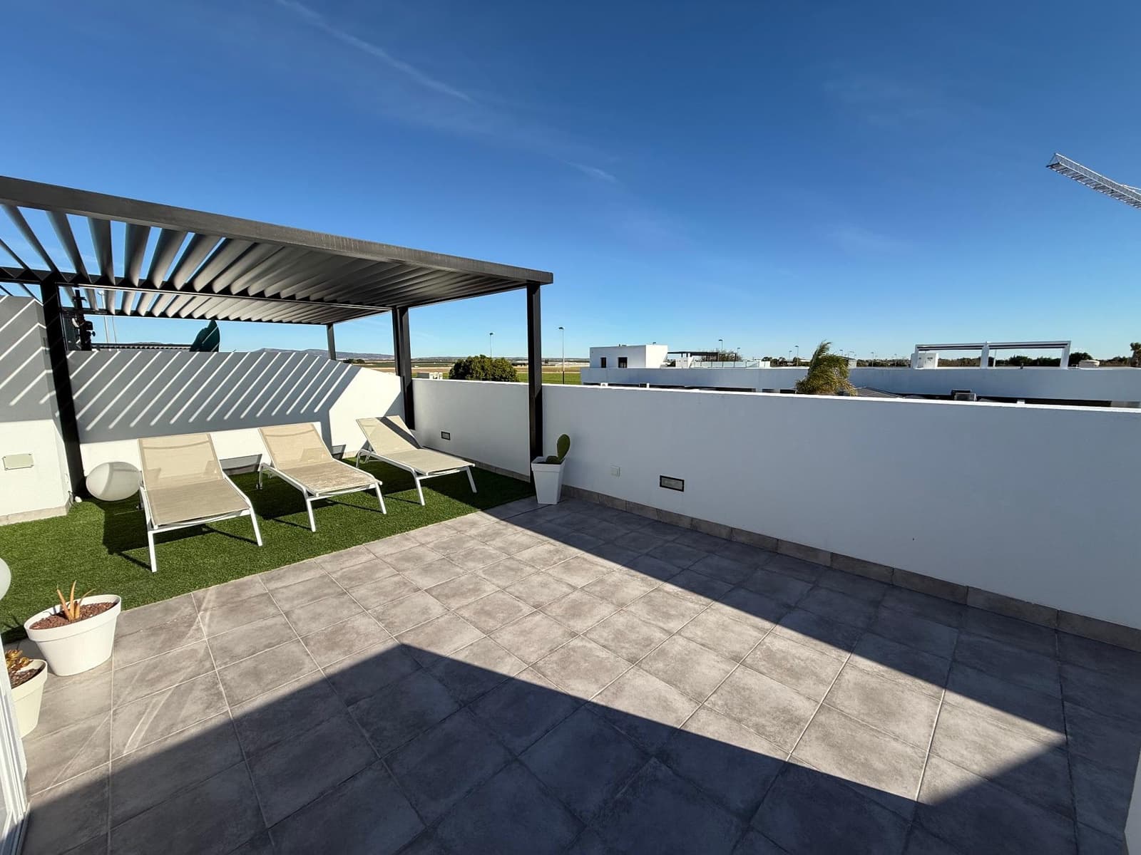 3 soverom Villa til salgs i Roldan med svømmebasseng - € 320 000 (Ref: 9419606)