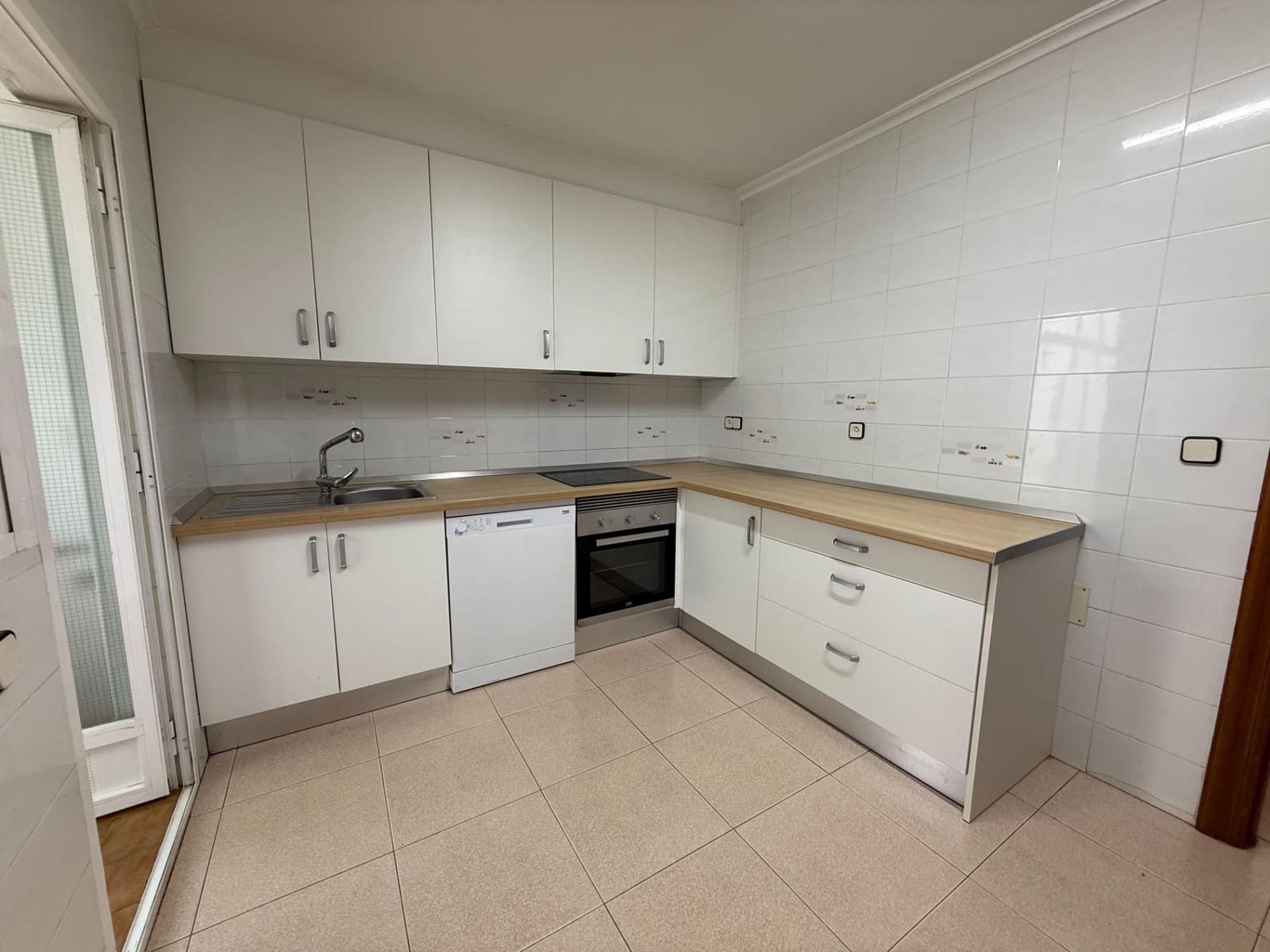 Piso de 4 habitaciones en Torre-Pacheco en alquiler - 700 € (Ref: 9440243)