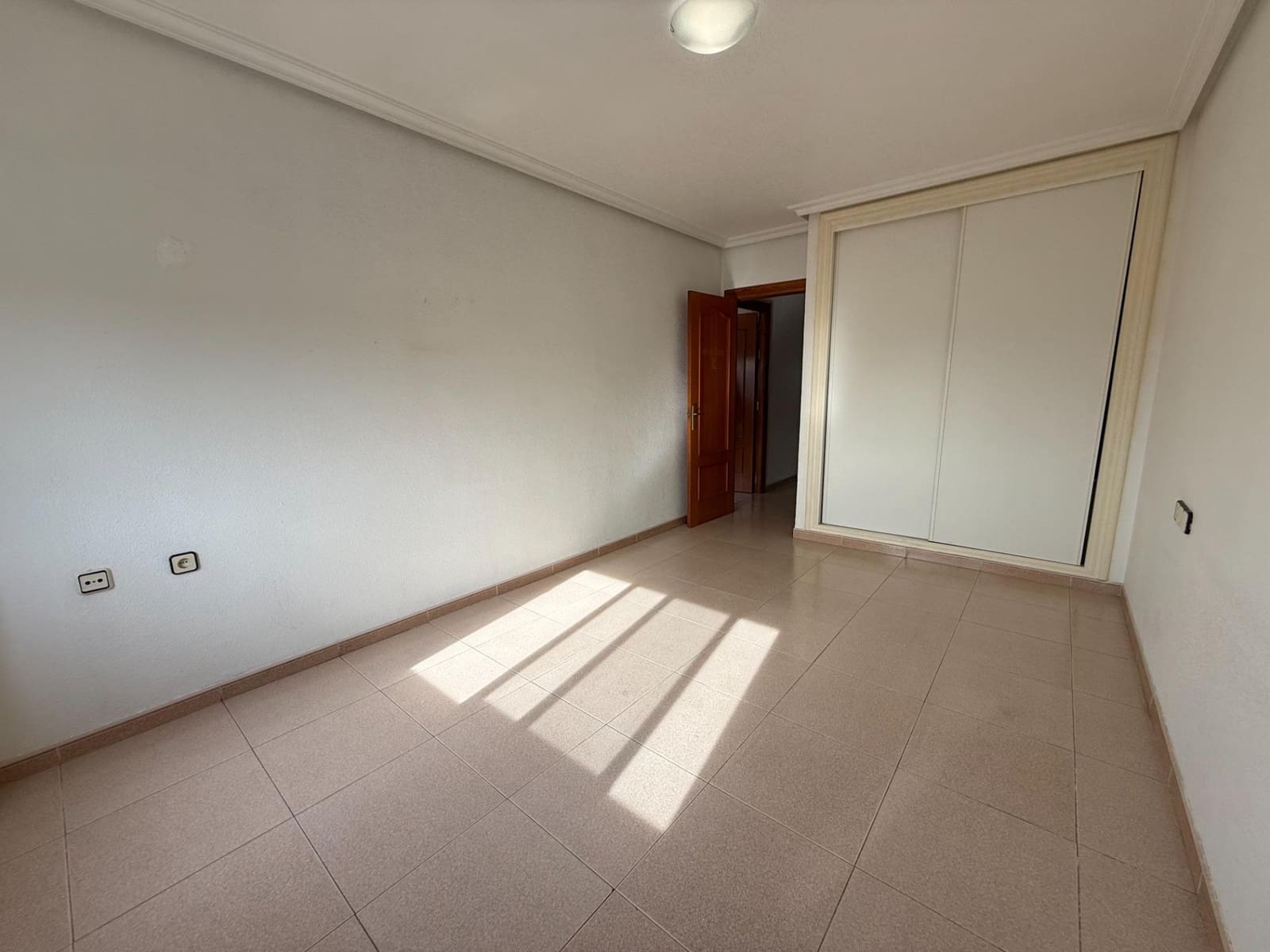 Piso de 4 habitaciones en Torre-Pacheco en alquiler - 700 € (Ref: 9440243)