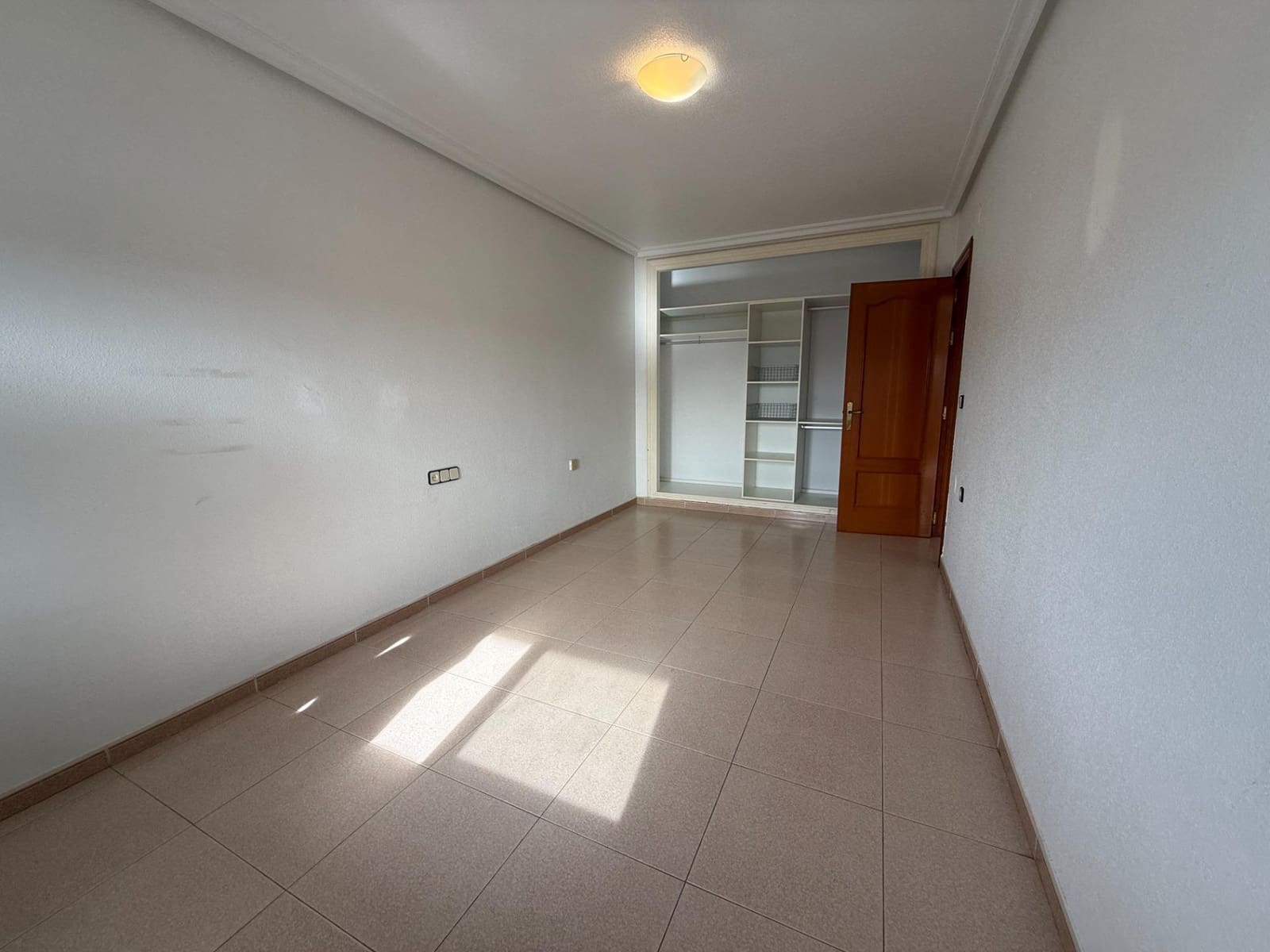 Piso de 4 habitaciones en Torre-Pacheco en alquiler - 700 € (Ref: 9440243)